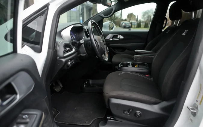 Chrysler Pacifica cena 159000 przebieg: 63000, rok produkcji 2021 z Nowa Dęba małe 466